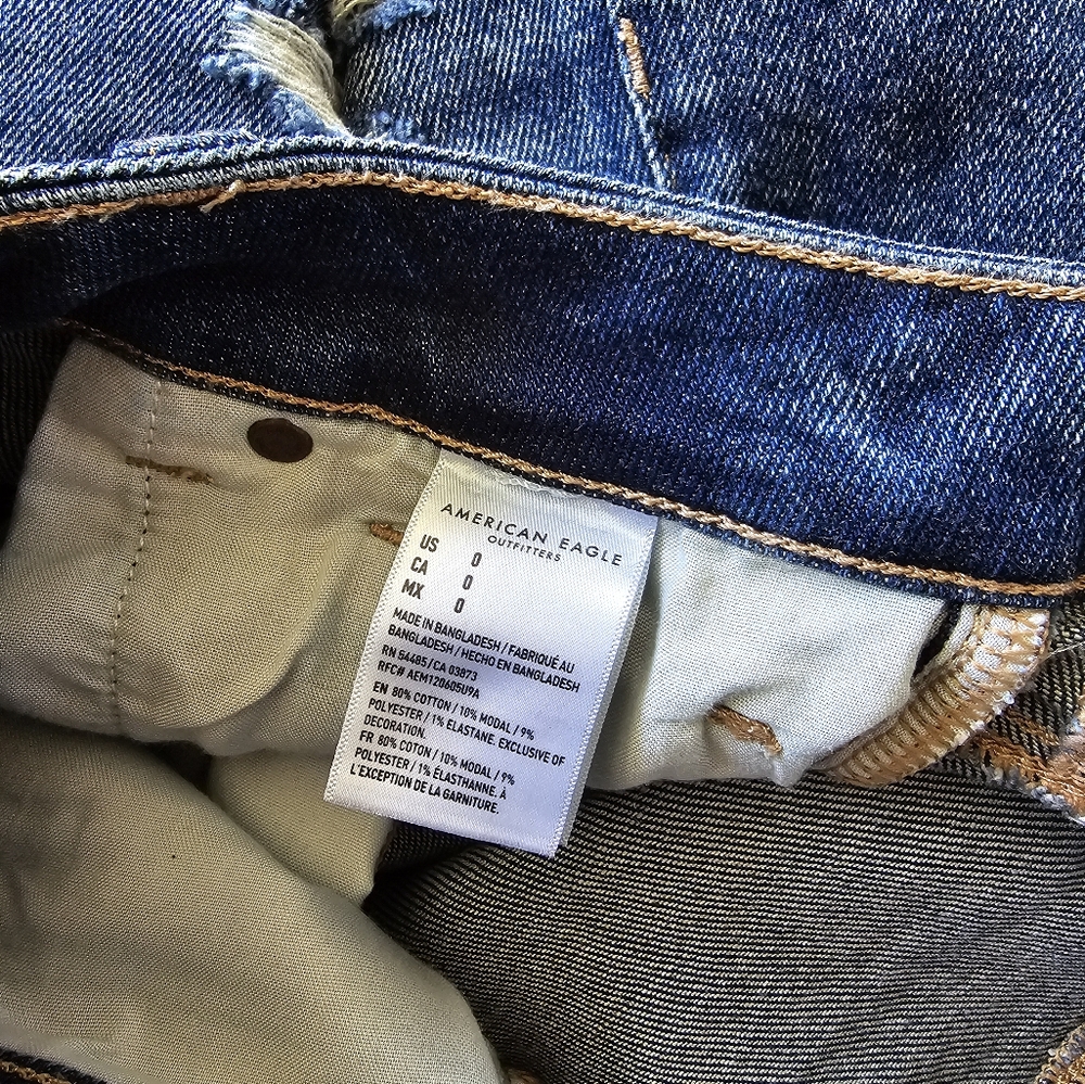 American Eagle Mom Shorts - Picture 4 of 4